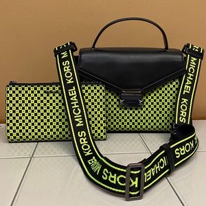Michael Kors Med Whitney + Smartphone Wallet Neon